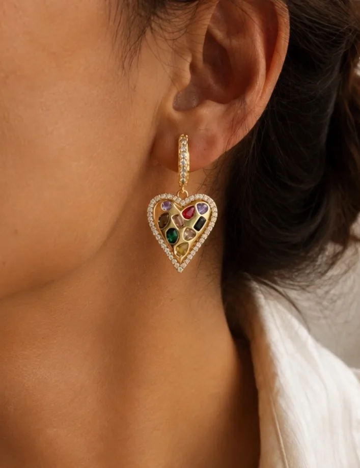 Heart-Shaped Earring with Multicolour Sparkling Stones — 1